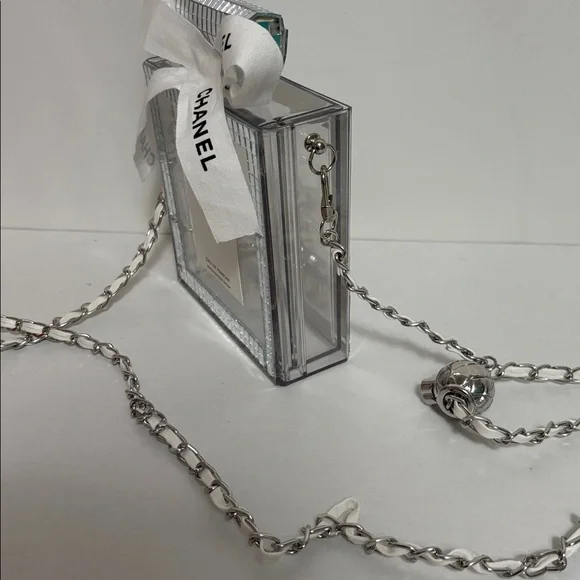 Plastic Clear No 5 Chanel Perfume Bottle Clutch Bag - Picture 8 of 9
